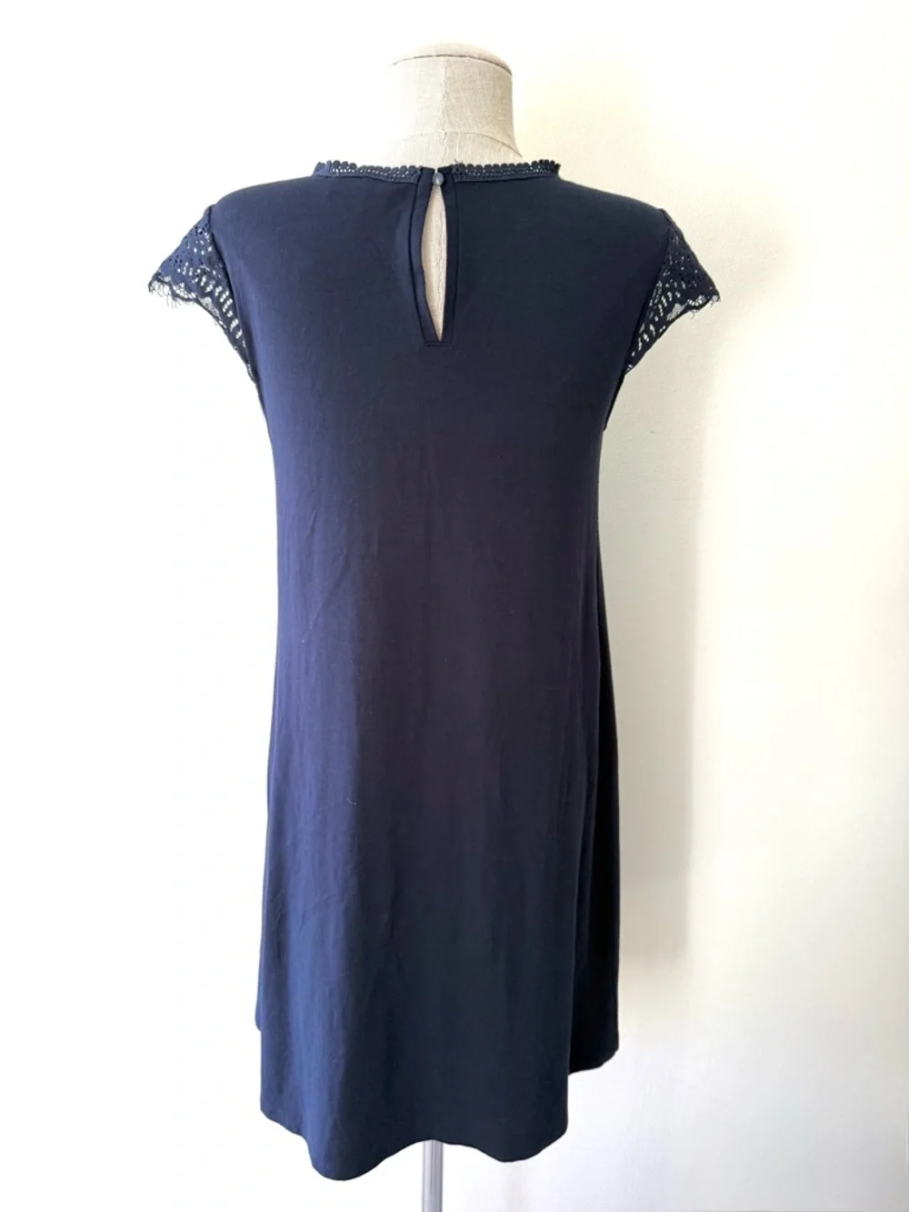 LOFT Navy Blue Lace Yoke Cap Sleeve Mini Swing Dress A-Line Crochet Detail Sz S - Picture 10 of 14